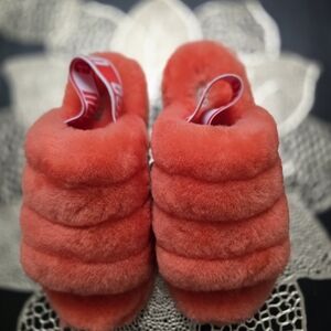 UGG Fluffy Red Ugg Slides